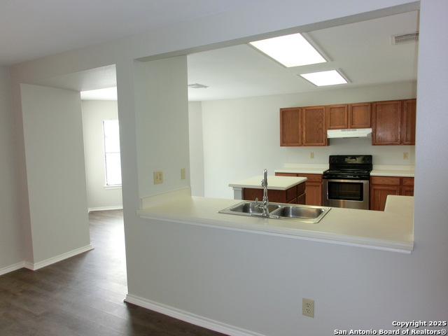 Image 4 of 19 For 10646 Cavelier Point