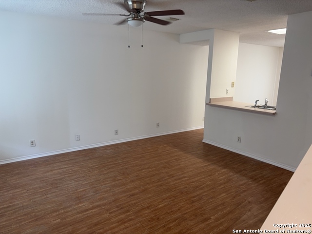 Image 3 of 8 For 8939 Kenton Briar