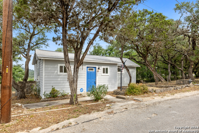 Image 3 of 27 For 17807 Hilltop