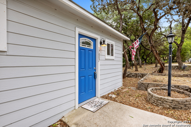 Image 4 of 27 For 17807 Hilltop