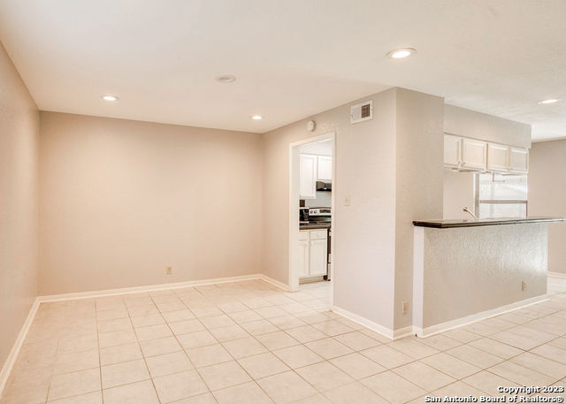 Image 7 of 10 For 311 Granada Dr