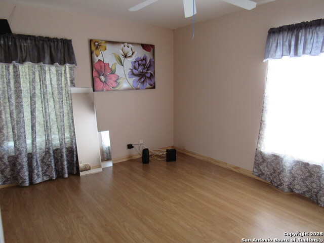 Image 15 of 24 For 723 Blakeley