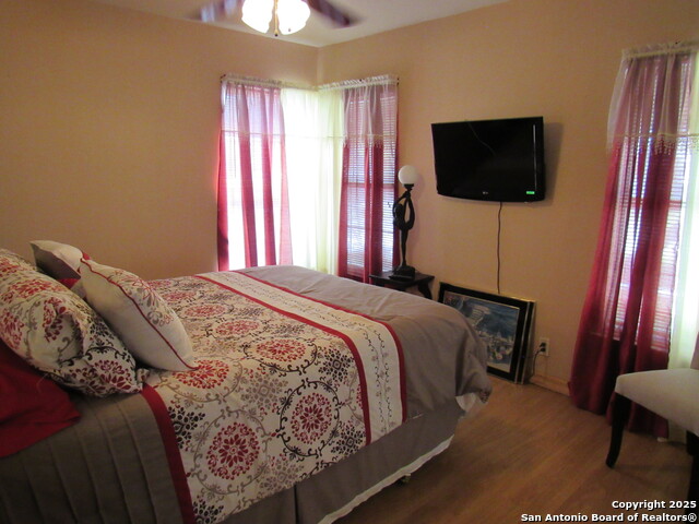 Image 17 of 24 For 723 Blakeley