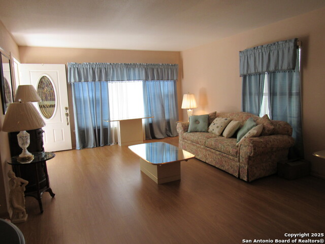 Image 6 of 24 For 723 Blakeley