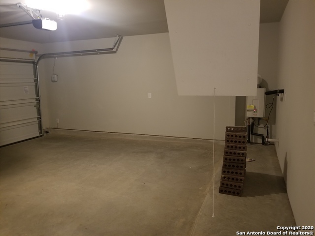 Image 11 of 21 For 6134 Akin Elm