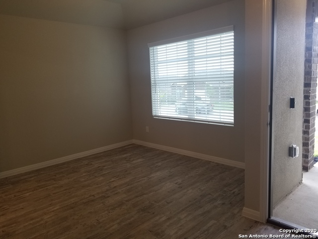 Image 4 of 21 For 6134 Akin Elm