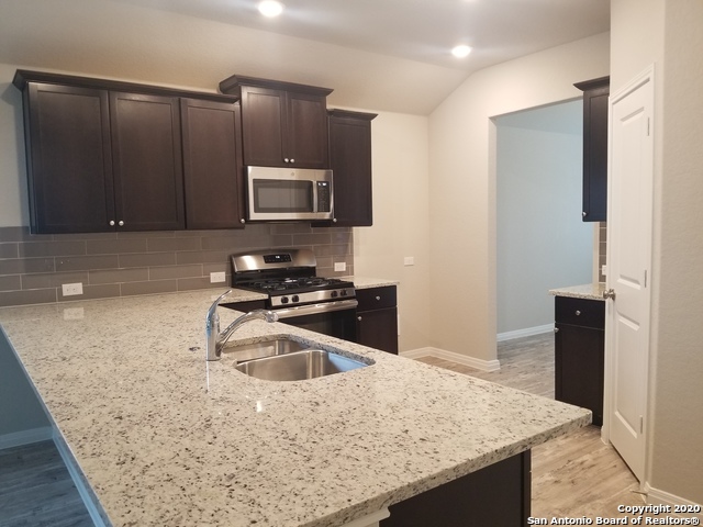 Image 5 of 21 For 6134 Akin Elm