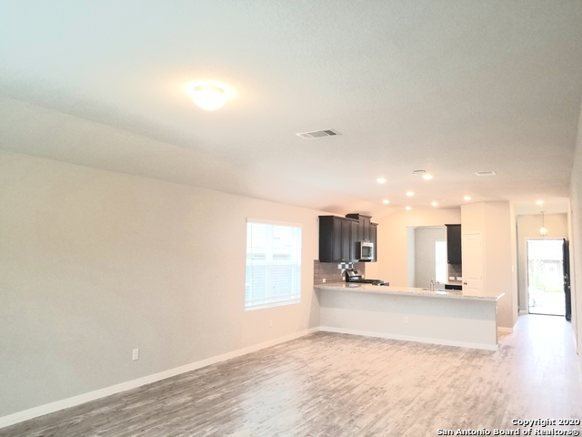 Image 8 of 21 For 6134 Akin Elm