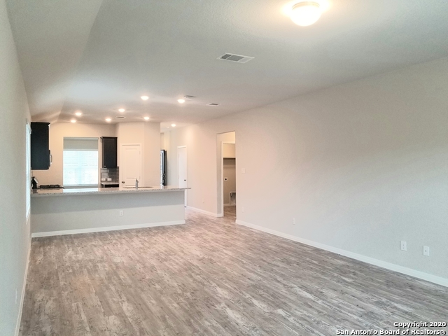 Image 9 of 21 For 6134 Akin Elm