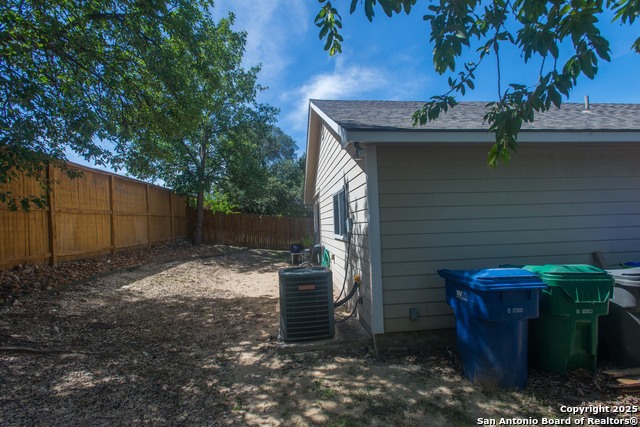 Image 21 of 24 For 310 Prato Brezza