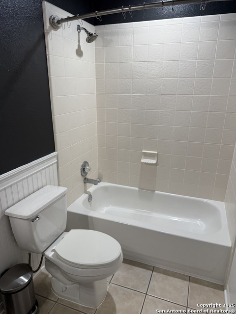 Image 11 of 15 For 8711 Laurel Canyon