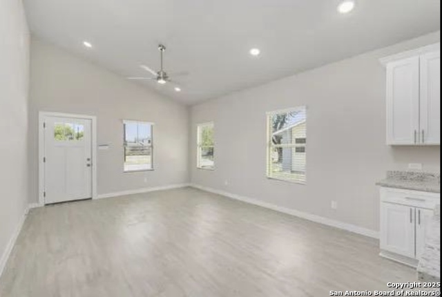 Image 16 of 28 For 510 Carol Crest