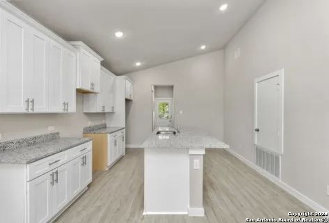 Image 22 of 28 For 510 Carol Crest