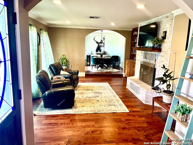 Image 5 of 23 For 175 Columbus