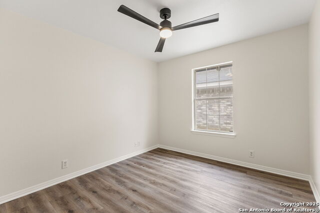 Listing photo id 12 for 1676 Kimberly Dawn
