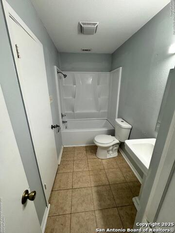 Image 7 of 17 For 4949 Hamilton Wolfe Rd  9201