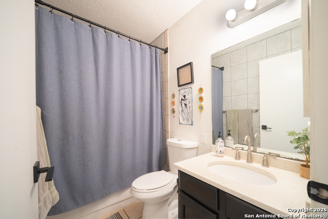 Image 14 of 18 For 8214 Devlin Pt