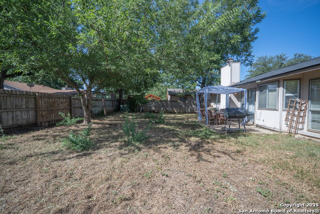 Image 16 of 18 For 8214 Devlin Pt