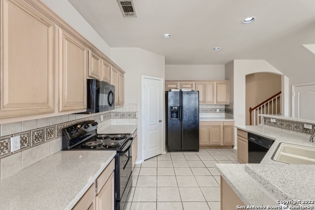 Image 11 of 28 For 1026 Persian Garden