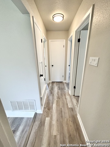 Image 14 of 24 For 5943 Cliffmore