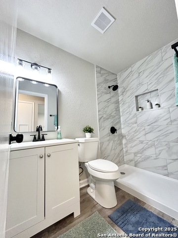 Image 22 of 24 For 5943 Cliffmore