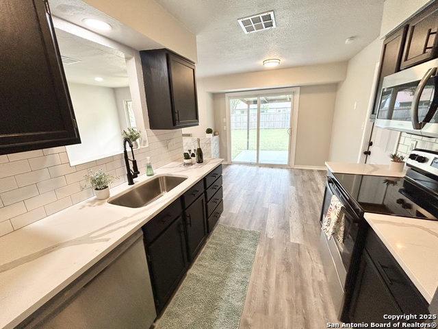 Image 7 of 24 For 5943 Cliffmore