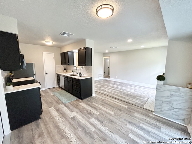 Image 8 of 24 For 5943 Cliffmore