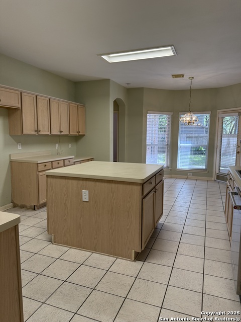 Image 10 of 33 For 119 Baythorne