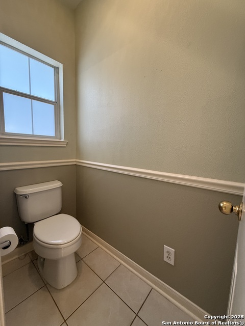 Image 16 of 33 For 119 Baythorne