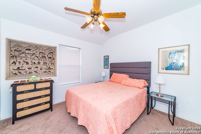 Image 18 of 23 For 10 Oakwell Farms Pkwy