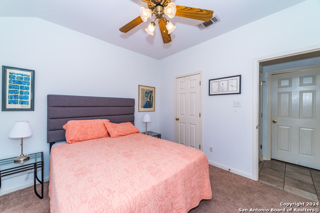 Image 19 of 23 For 10 Oakwell Farms Pkwy