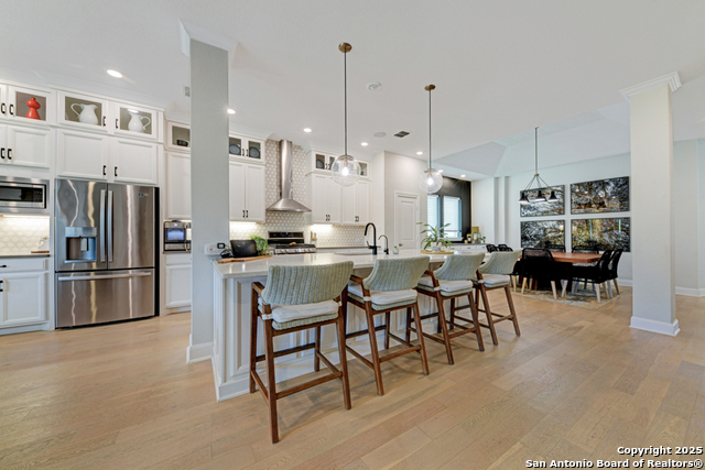 Listing photo id 9 for 23003 Grande Vista