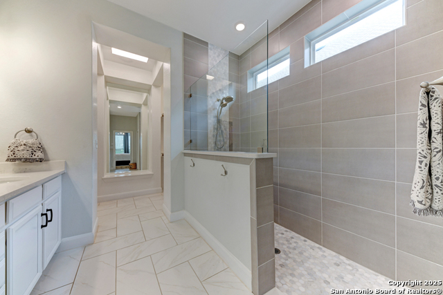 Listing photo id 18 for 23003 Grande Vista