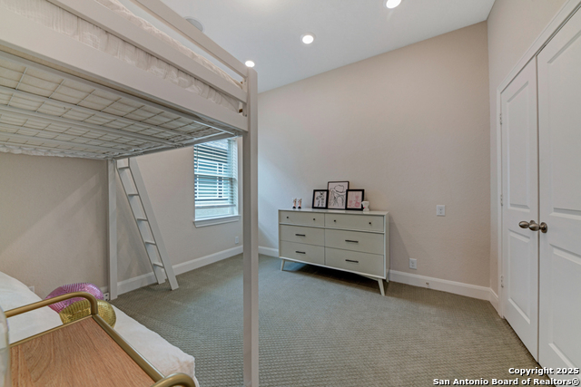 Listing photo id 25 for 23003 Grande Vista