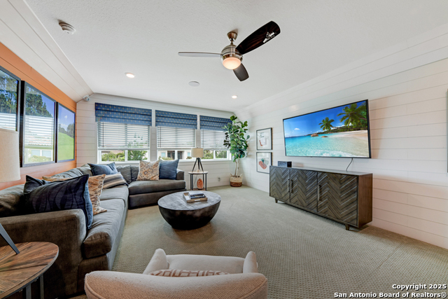 Listing photo id 27 for 23003 Grande Vista