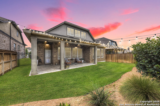Listing photo id 34 for 23003 Grande Vista