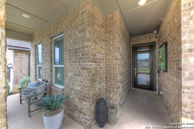 Listing photo id 2 for 23003 Grande Vista
