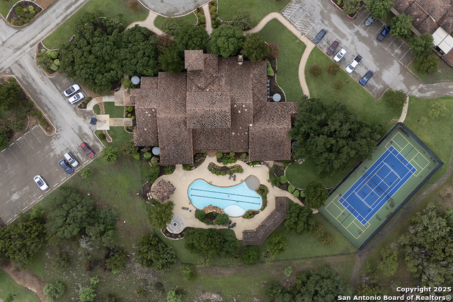 Listing photo id 41 for 23003 Grande Vista