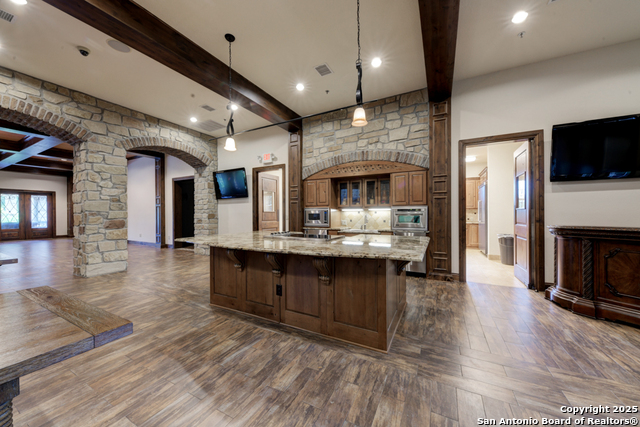 Listing photo id 44 for 23003 Grande Vista