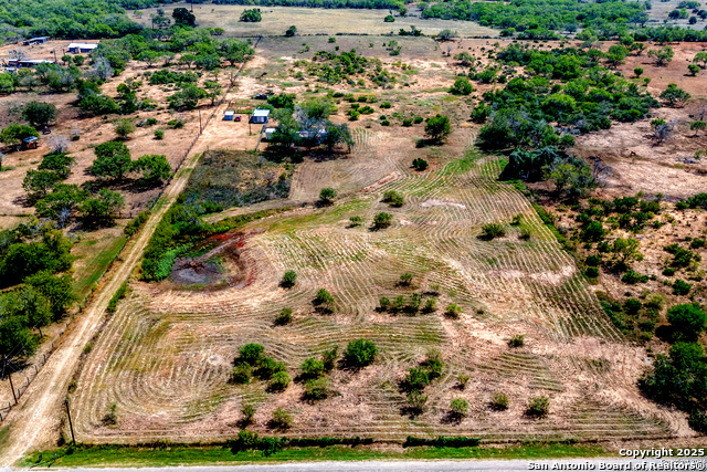 Details for 1491 County Road 124, Floresville, TX 78114