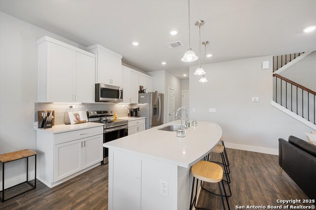 Image 11 of 29 For 16011 Babcock