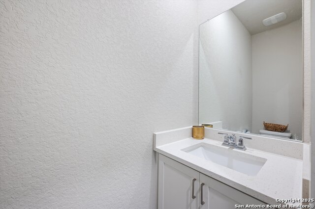 Image 15 of 29 For 16011 Babcock