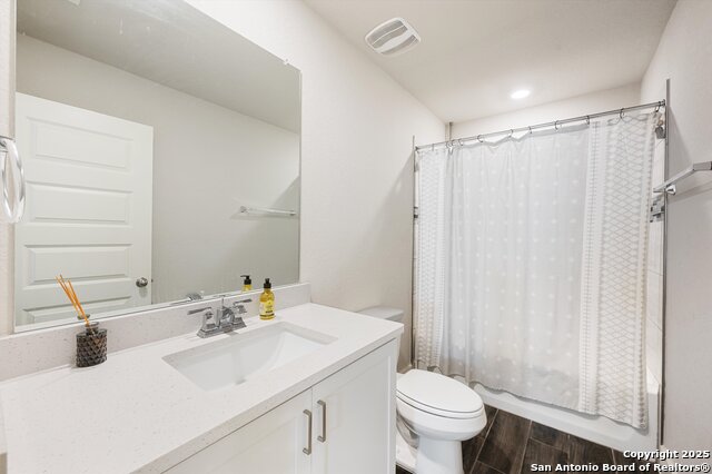 Image 24 of 29 For 16011 Babcock