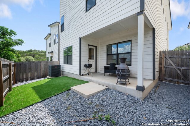 Image 26 of 29 For 16011 Babcock