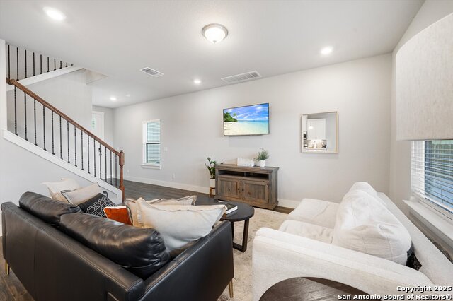 Image 6 of 29 For 16011 Babcock