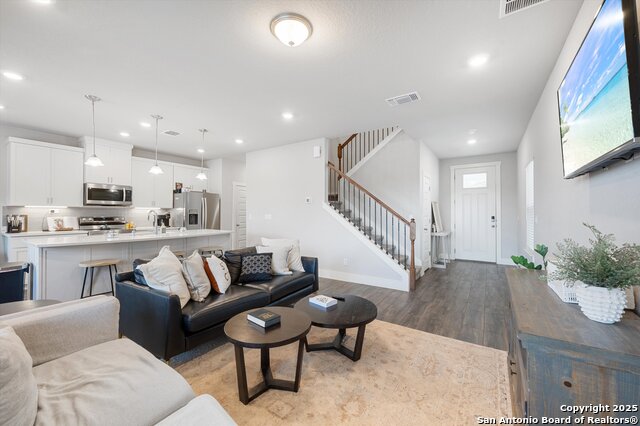 Image 9 of 29 For 16011 Babcock