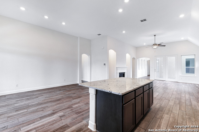 Image 15 of 40 For 8626 Glass Gem Dr