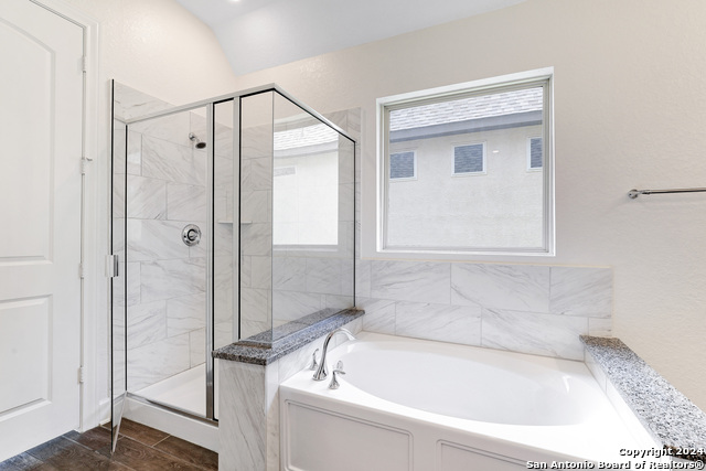 Image 19 of 40 For 8626 Glass Gem Dr