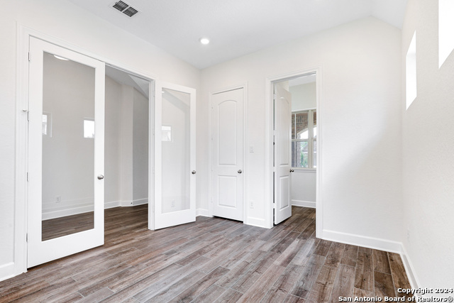 Image 22 of 40 For 8626 Glass Gem Dr