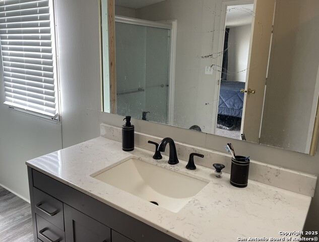 Listing photo id 11 for 233 County Road 340